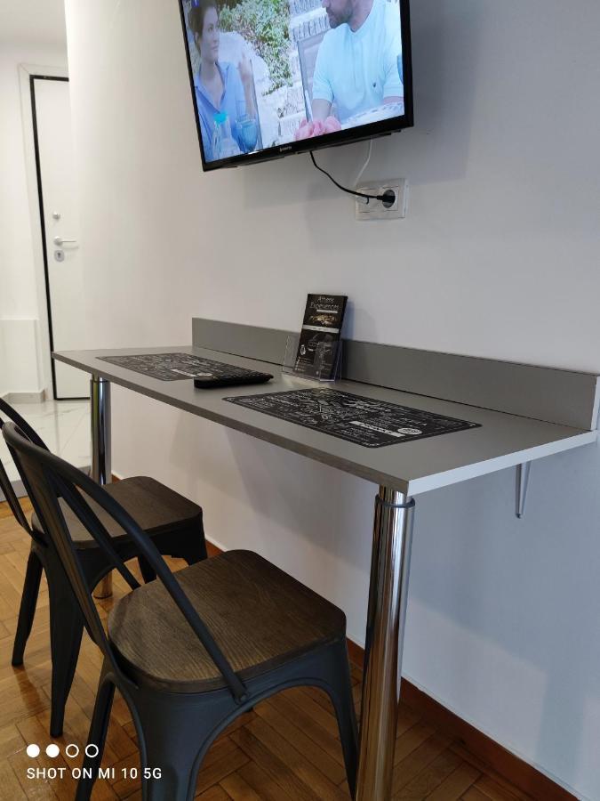 Studio In The Heart Of Athens Next To Monastyraki. ภายนอก รูปภาพ